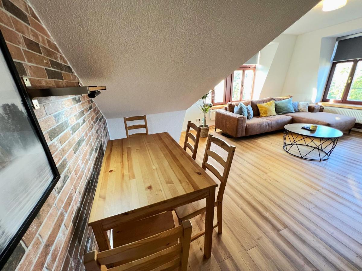 Cozy Near Center By R&l Dresden