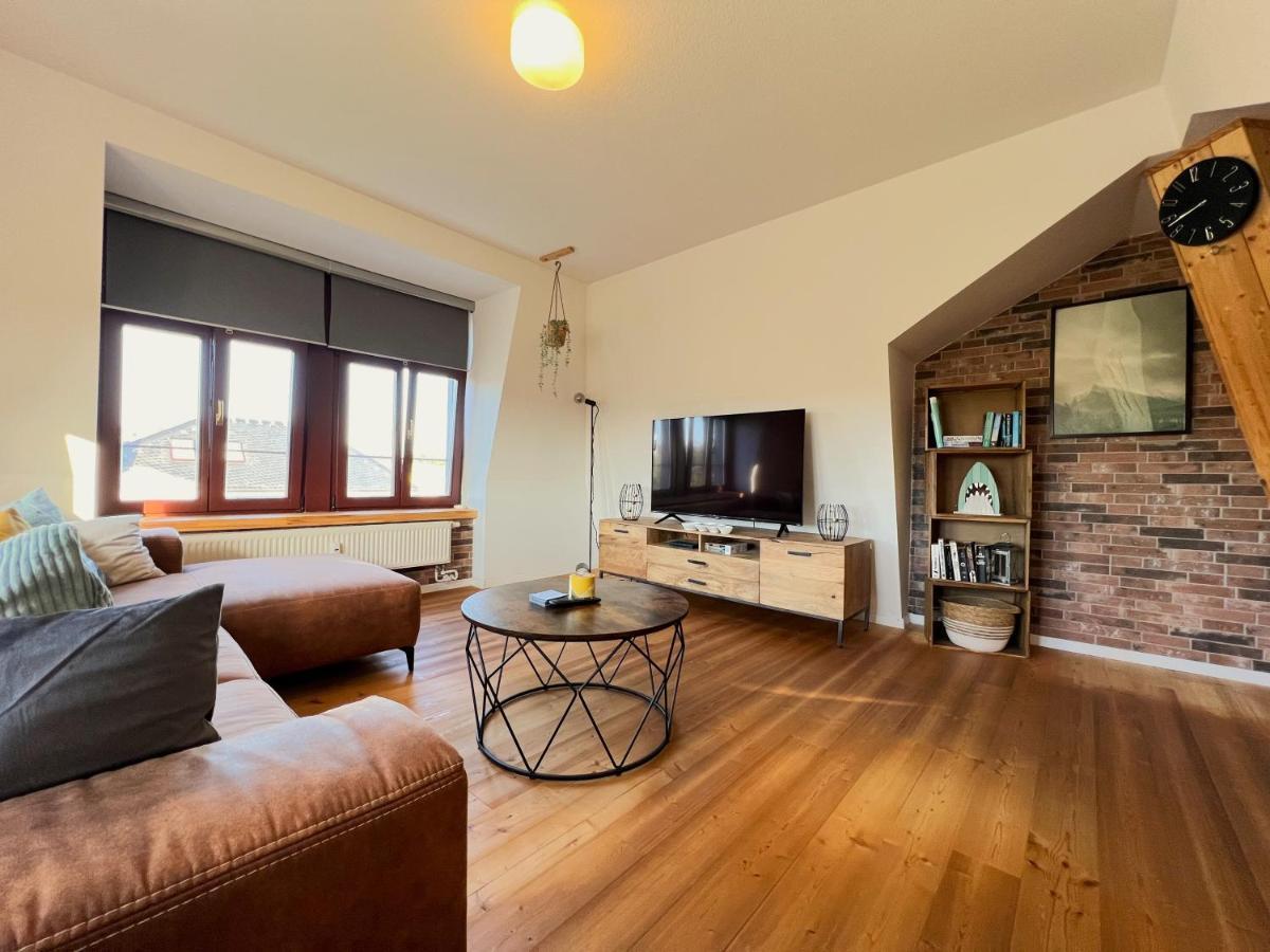 Апартаменты Cozy Near Center By R&l